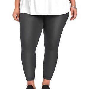 4X 26 Torrid Black Faux Leather Look Crop Leggings